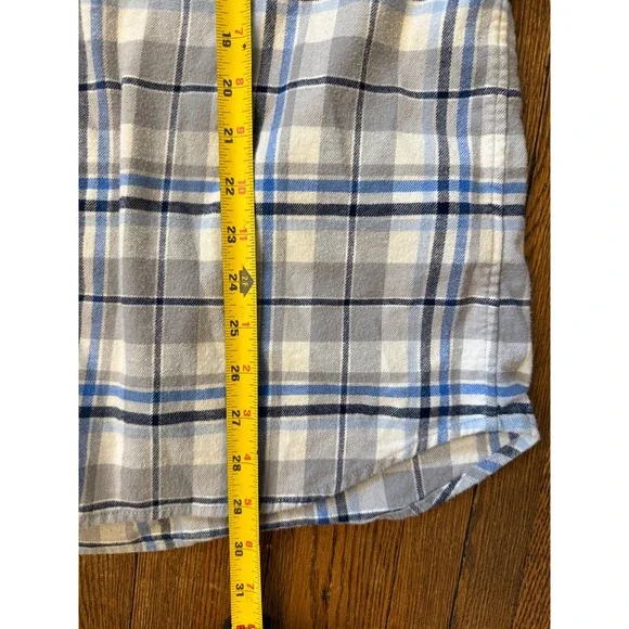 Vineyard Vines Mens Large Plaid Flannel Button Down Shirt Blue Grey Whale Logo - Picture 7 of 7